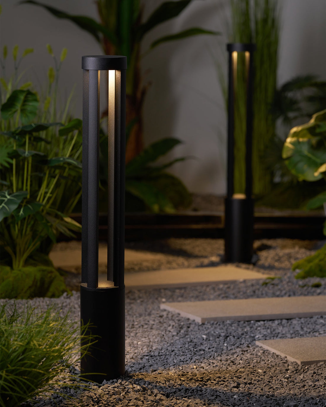 Black Solar Outdoor Post Light - Waterproof Solar Post Lamp
