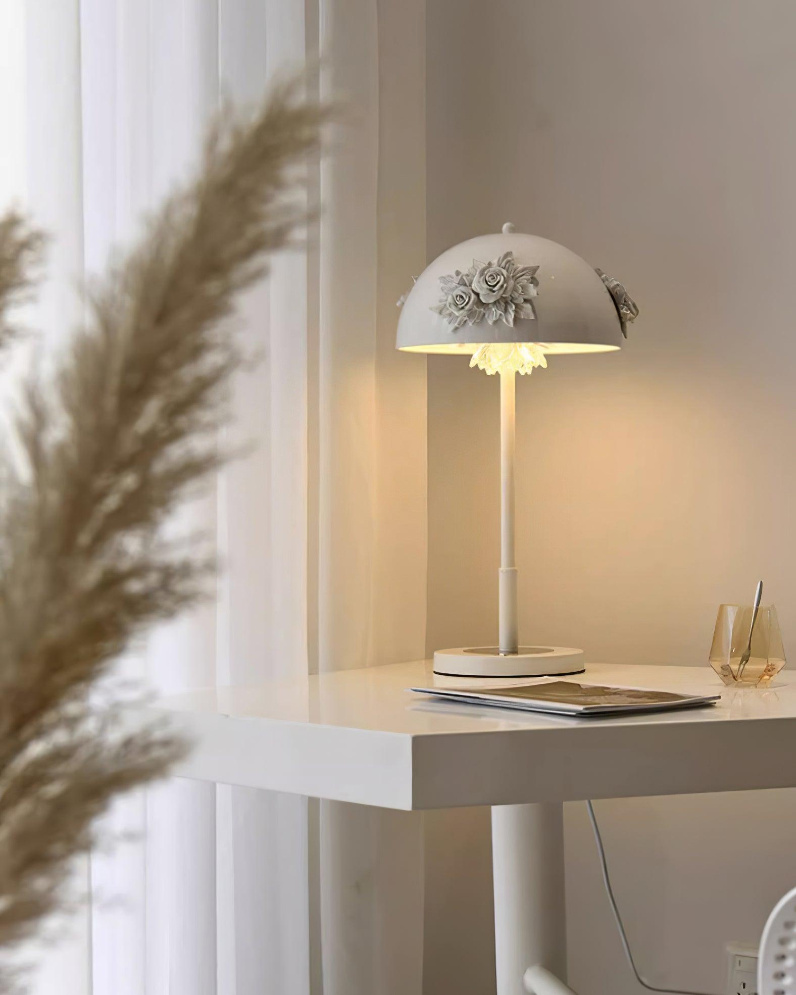 Table Lamp with Built-in Battery - Artistic Floral Light for Room