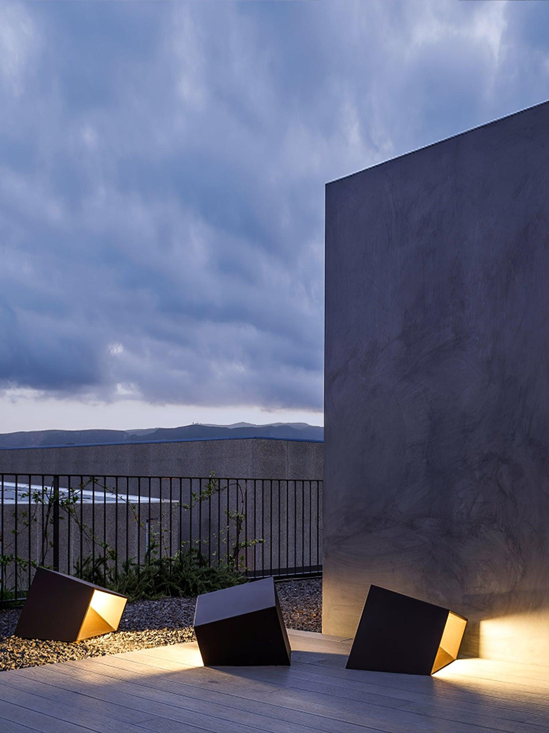 Cube Outdoor LED Lamp - Modern Weatherproof Light for Garden & Patio