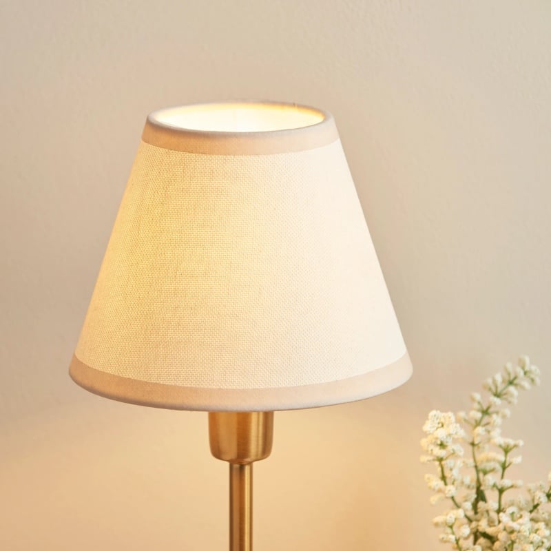 Bronzuno Textured Fabric Desk Lamp – Modern Metal Base Lighting for Offices or Lounges