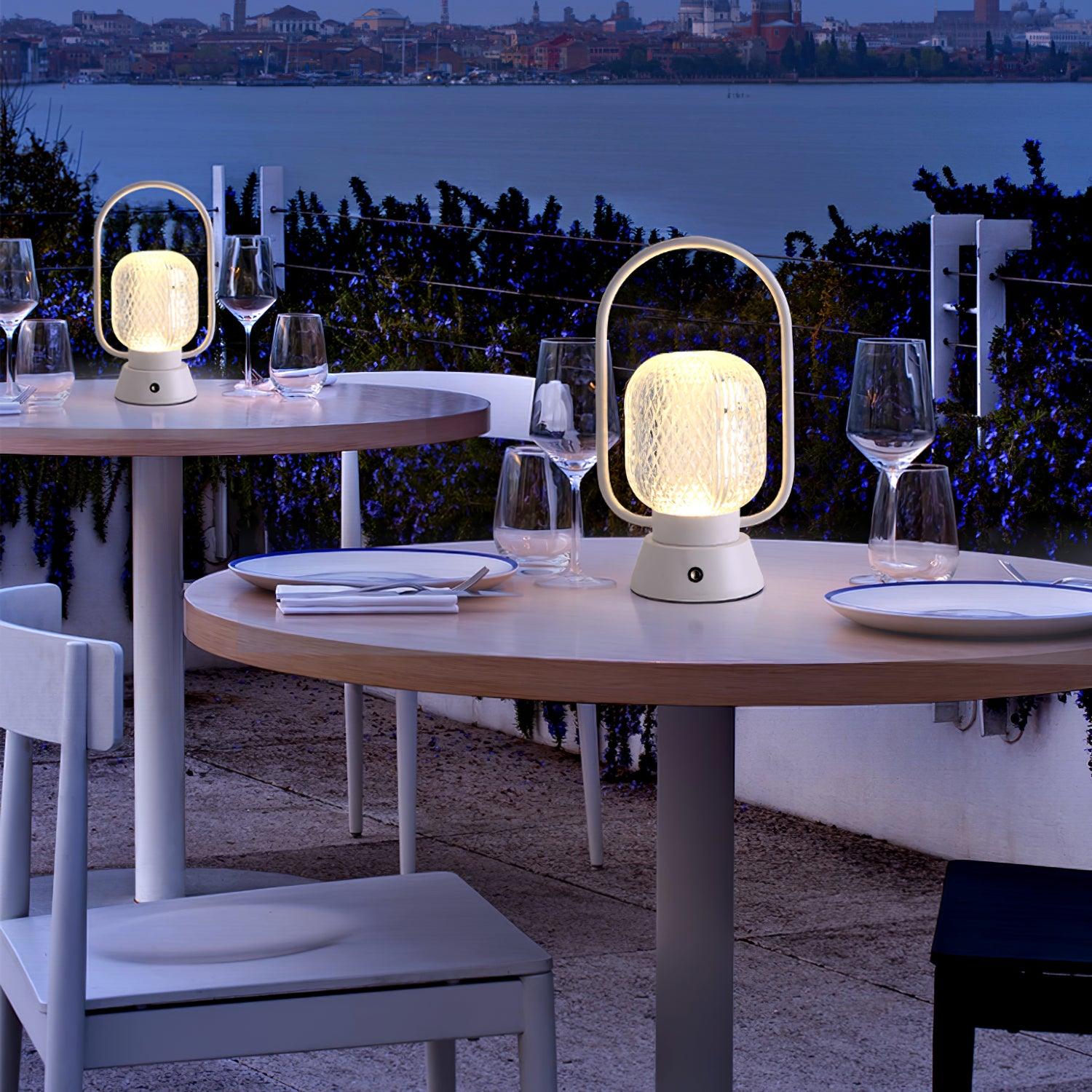 Wiederaufladbare Tischlampe – Tragbares LED-Licht mit Griff für Haus &amp; Garten