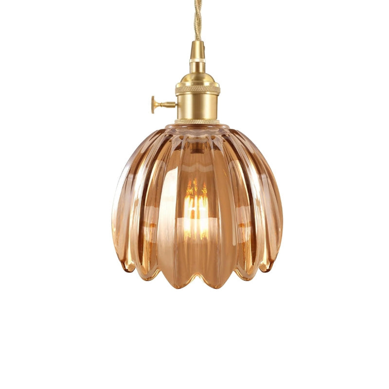 Retro Pendelleuchte mit Glasblütenknospen