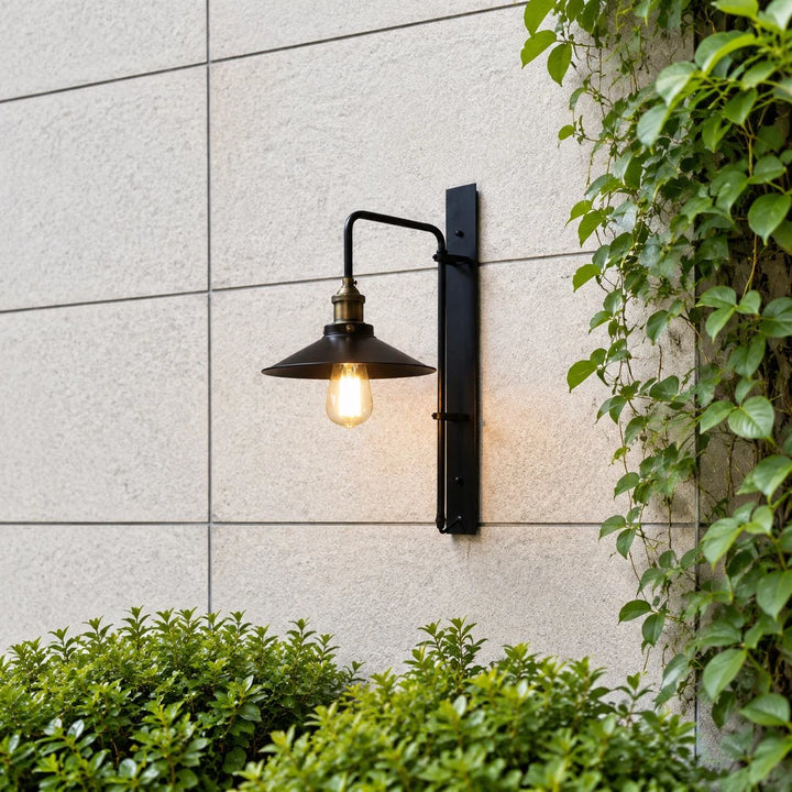 Solenvo dark bronze outdoor wall lamp scene view