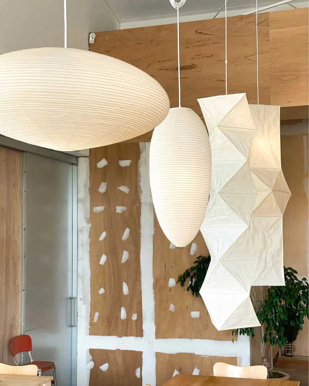 Washi Paper Pendant Lamp - Handcrafted Mulberry Light for Cozy Room