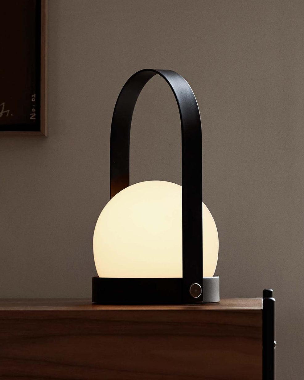Tragbare Akku-Tischlampe – Moderne Lampe für Schreibtisch und Schlafzimmer