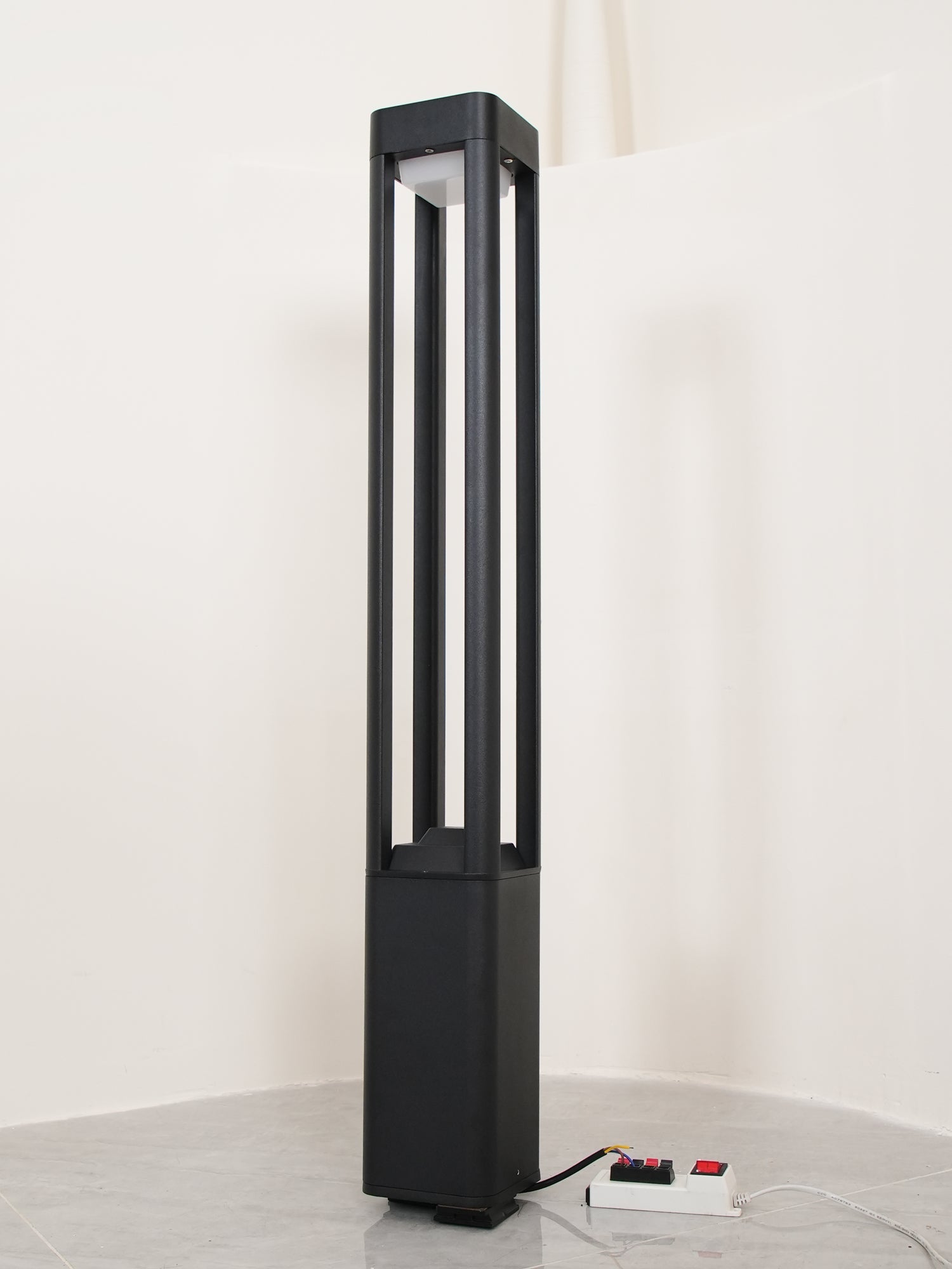 Rectangular Garden Bollard Light - Modern LED Lamp for Pathway