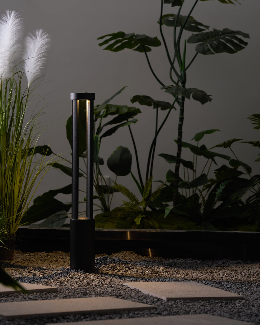 Black Solar Outdoor Post Light - Waterproof Solar Post Lamp