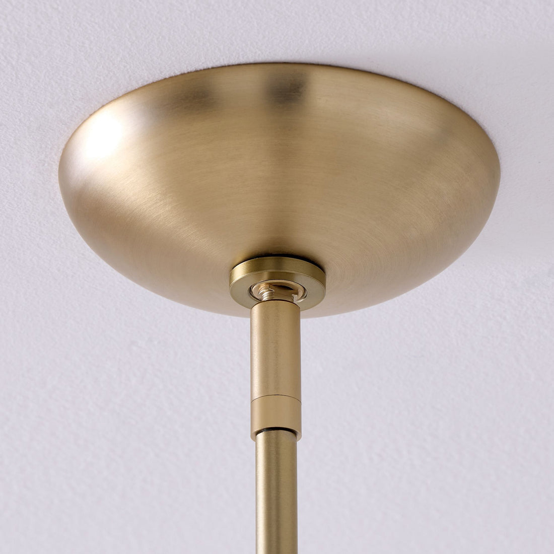 Ovalitus Elegant Oval Pendant Brings Mood Lighting for Kitchen Island