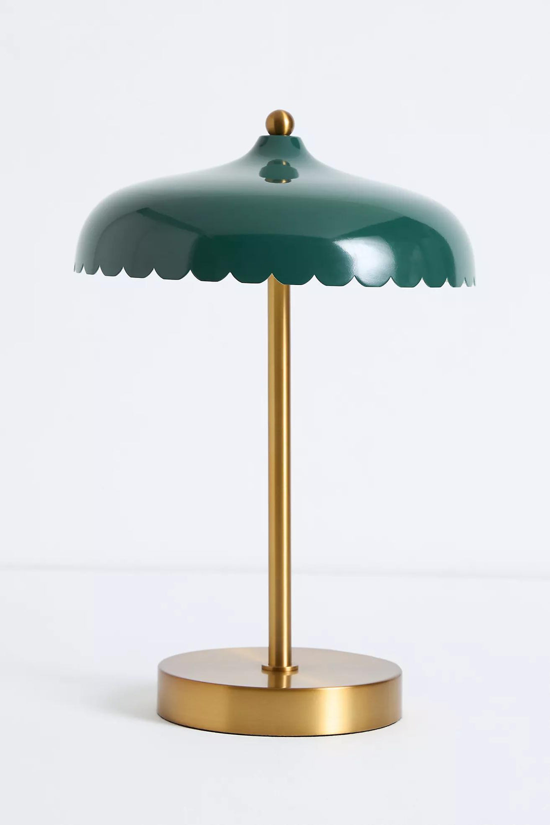 Rayla Curved Metal Base Table Lamp - Retro Scallop Light for Bedroom