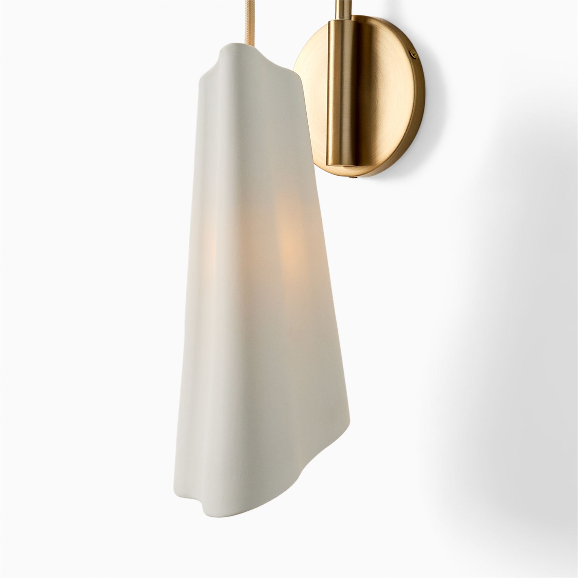 Orovia Sleek Wall Sconce – Ceramic & Metal Champagne Brass