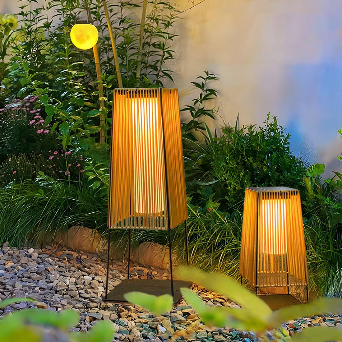 Kunststoff-Rattan-Außenpfostenleuchte - Solar-Pfostenlampe Ideal
