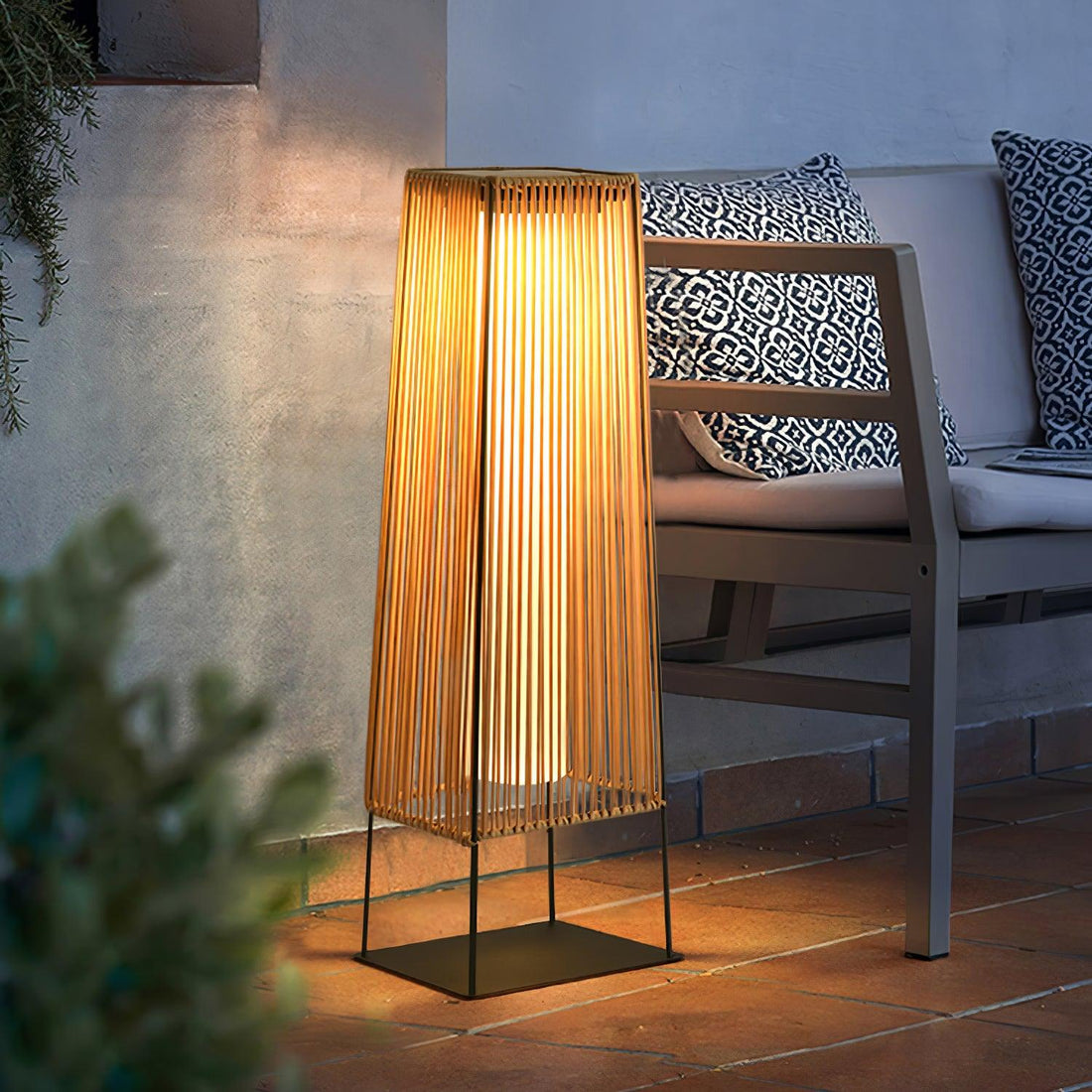 Kunststoff-Rattan-Außenpfostenleuchte - Solar-Pfostenlampe Ideal
