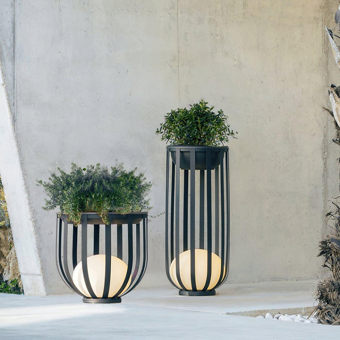 Garden Outdoor Floor Lamp - Dimmable LED Light with Tray & Flower Pot