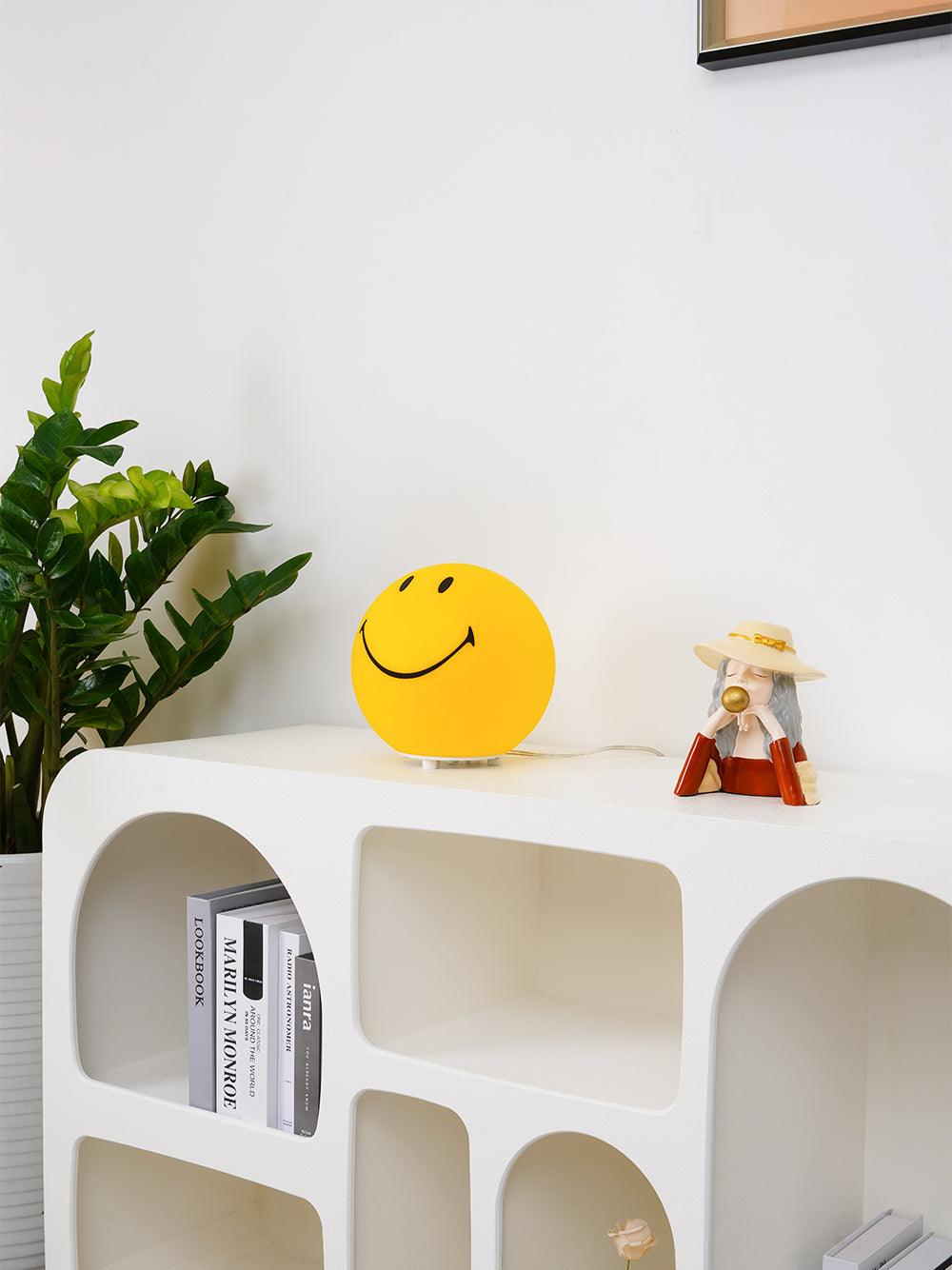 Smiling Wiederaufladbare Tischlampe - LED-Licht für Schlafzimmer &amp; Büro