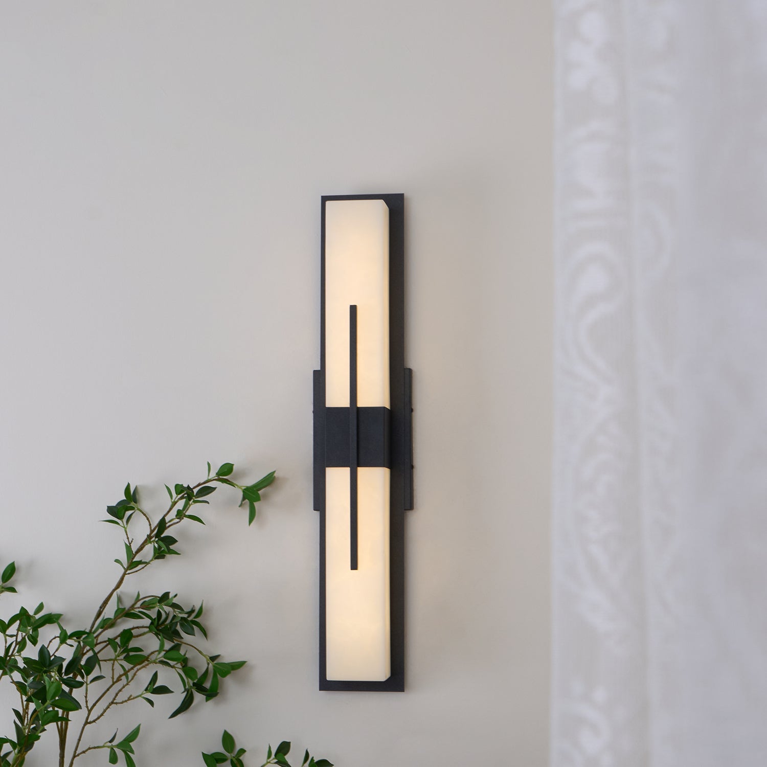 Outdoor Wall Light - Waterproof Modern Exterior Lamp for Porch & Garden