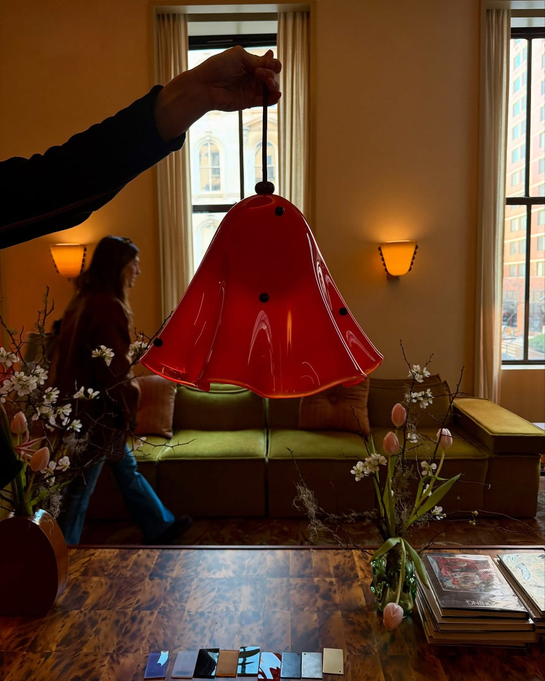 Bellina Kunstvolle Glas-Pendelleuchte – Moderne, von Blüten inspirierte Hänge-Deckenlampe