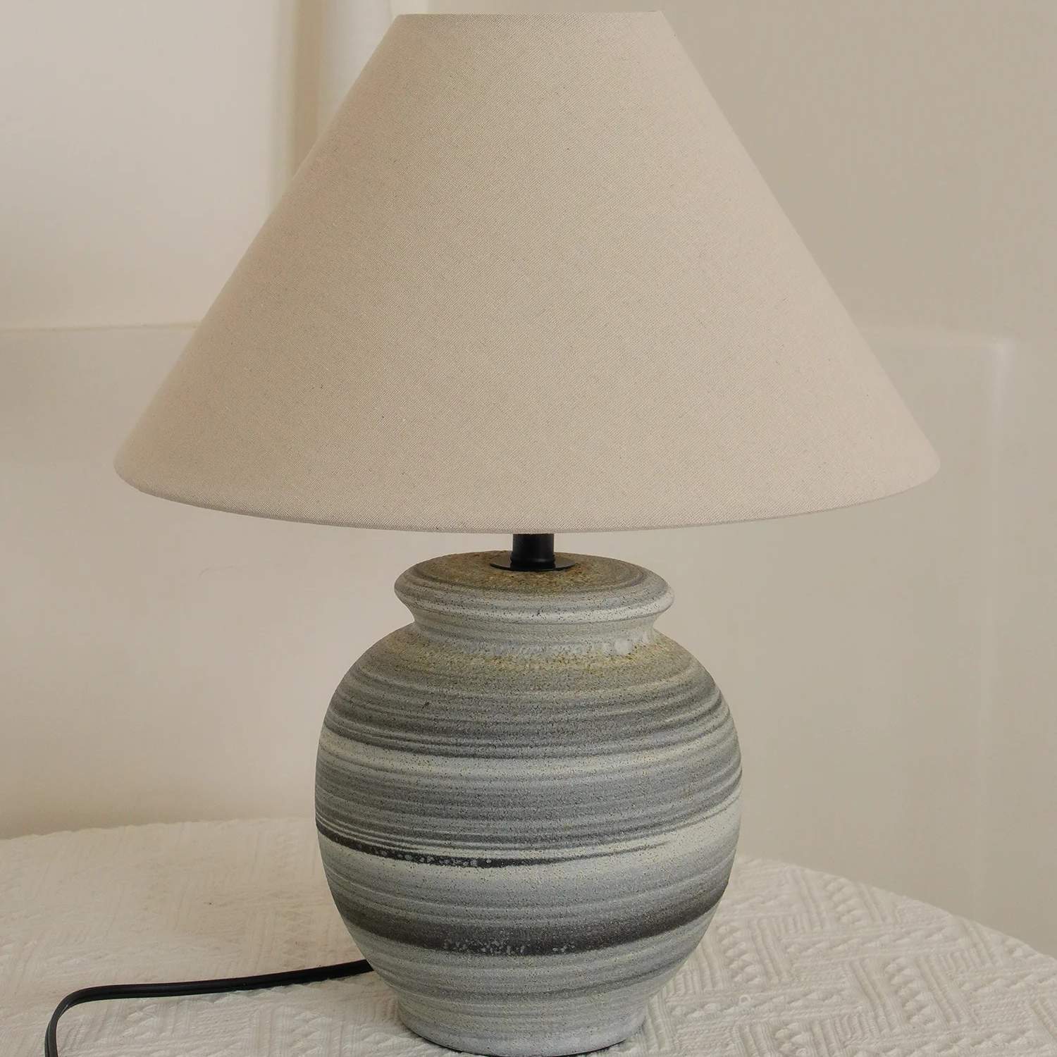 Ceravine Rustic Ceramic Base Table Lamp with Conical Fabric Shade – Elegant Accent Lighting for Home