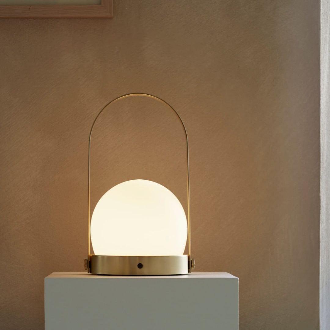 Tragbare Akku-Tischlampe – Moderne Lampe für Schreibtisch und Schlafzimmer