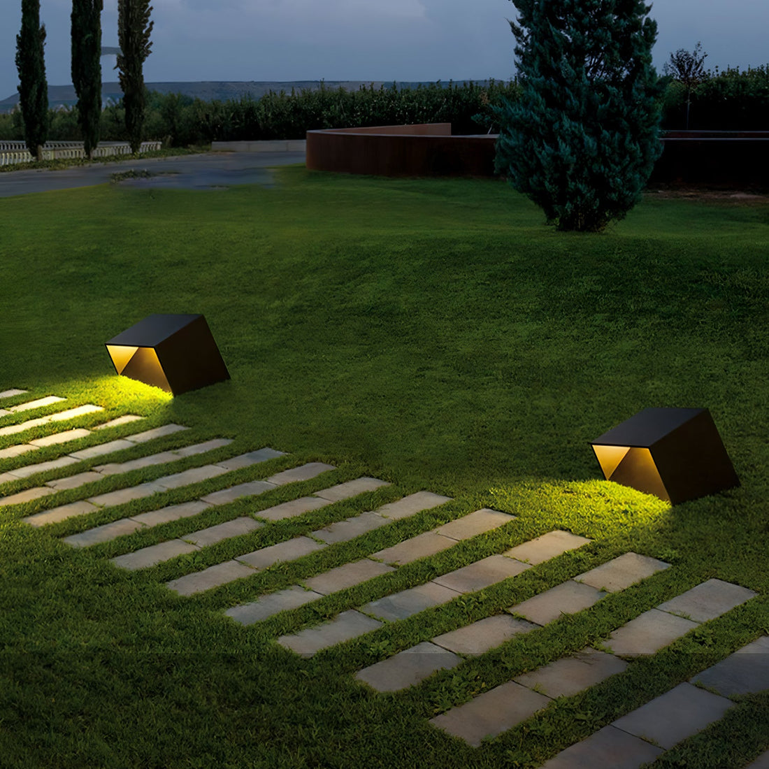 Cube Outdoor LED Lamp - Modern Weatherproof Light for Garden & Patio