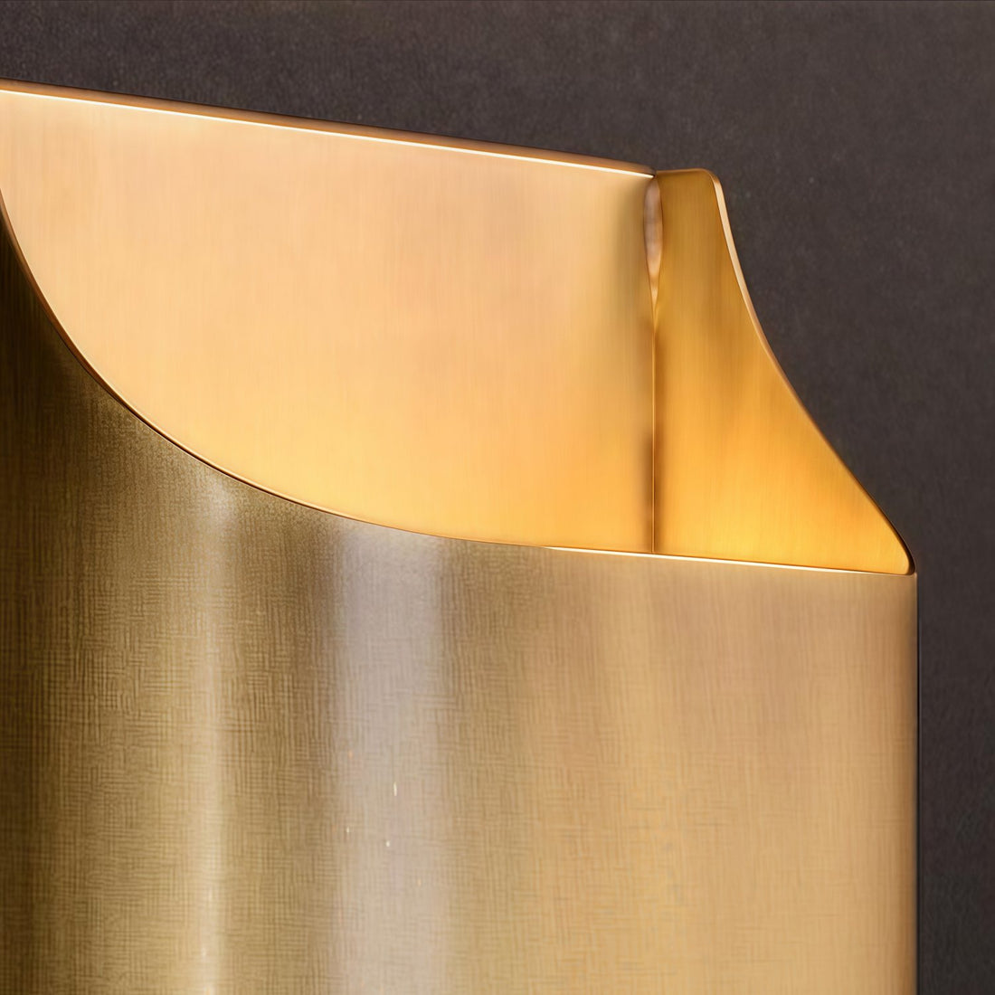 Sconique Stylish Brass Wall Sconce - Minimal Design Architectural Profile Sconce for Foyer