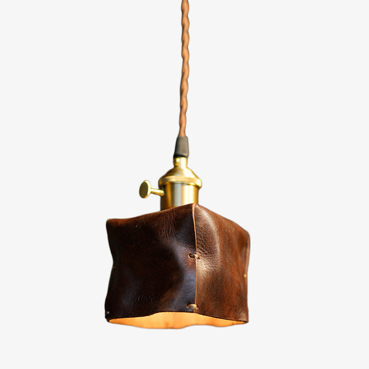 Handgeformte Leder Pendelleuchte  