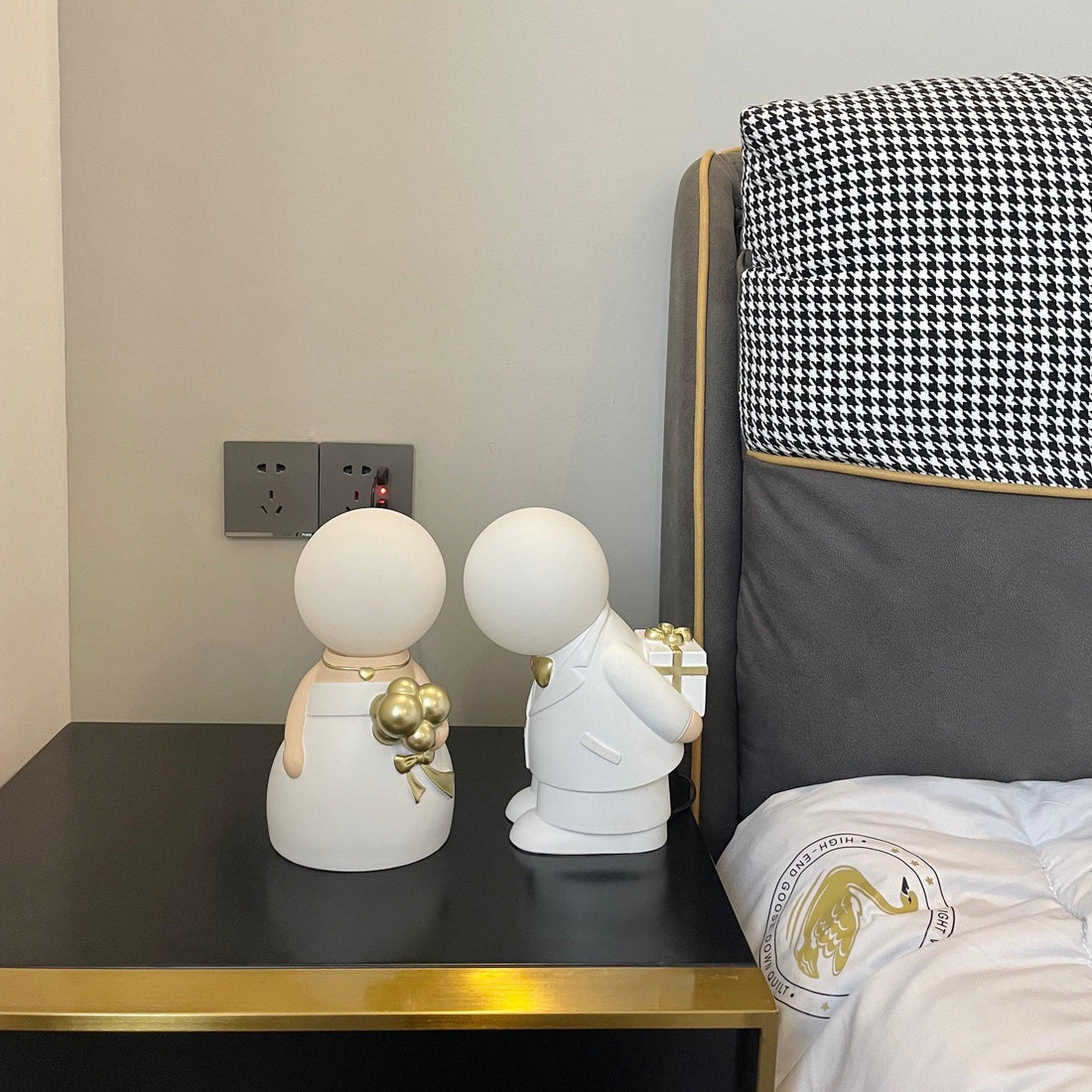 Tischlampe mit Hochzeitsfigur – wiederaufladbares LED-Licht für Veranstaltungen