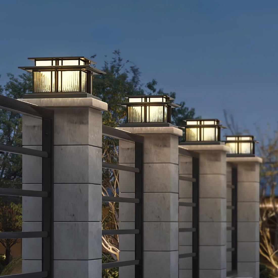 Solar-Säulenleuchte für den Außenbereich – wasserdichte moderne Pfostenlampe für Wege