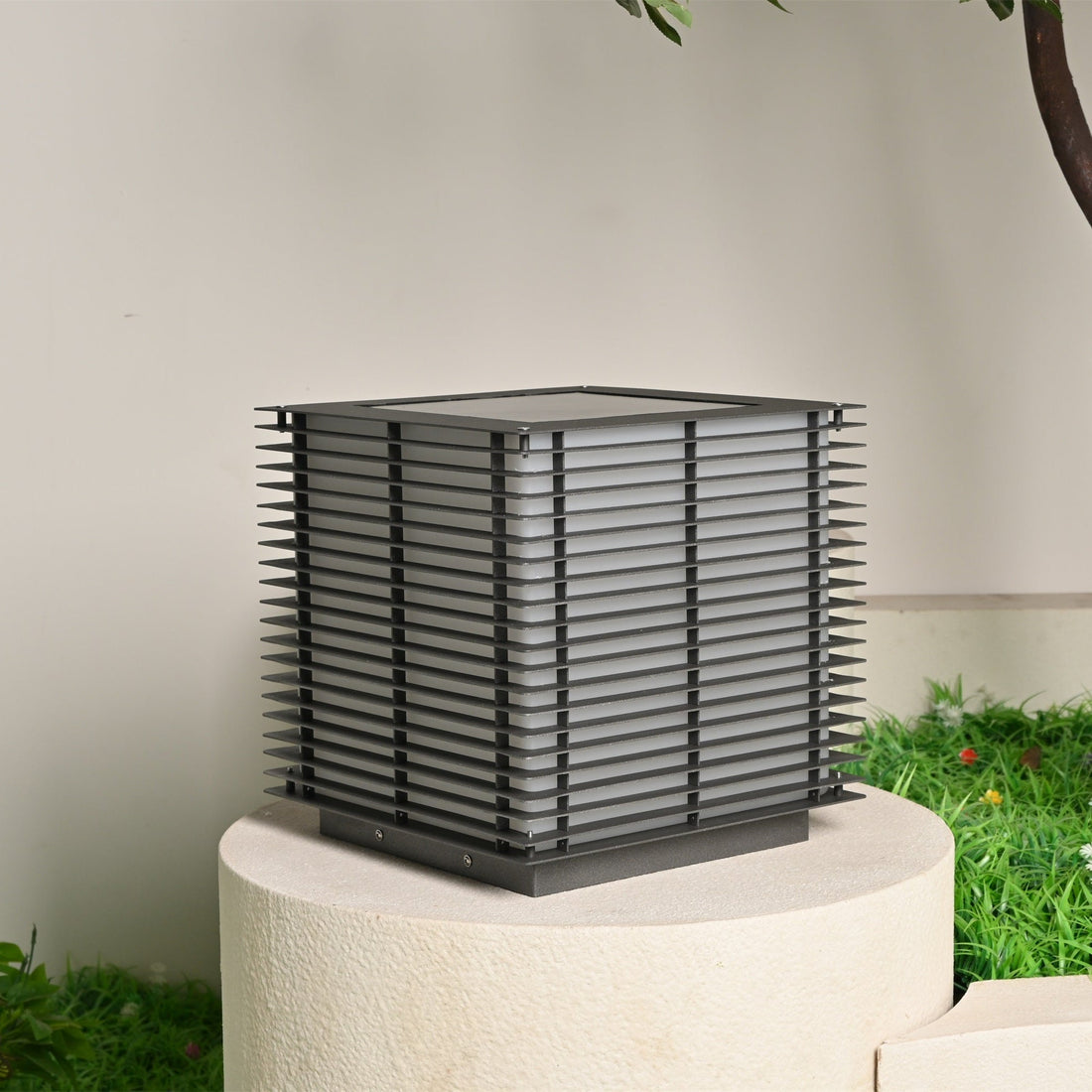 Solar Außenleuchte - Moderne LED Laterne für Garten &amp; Terrasse