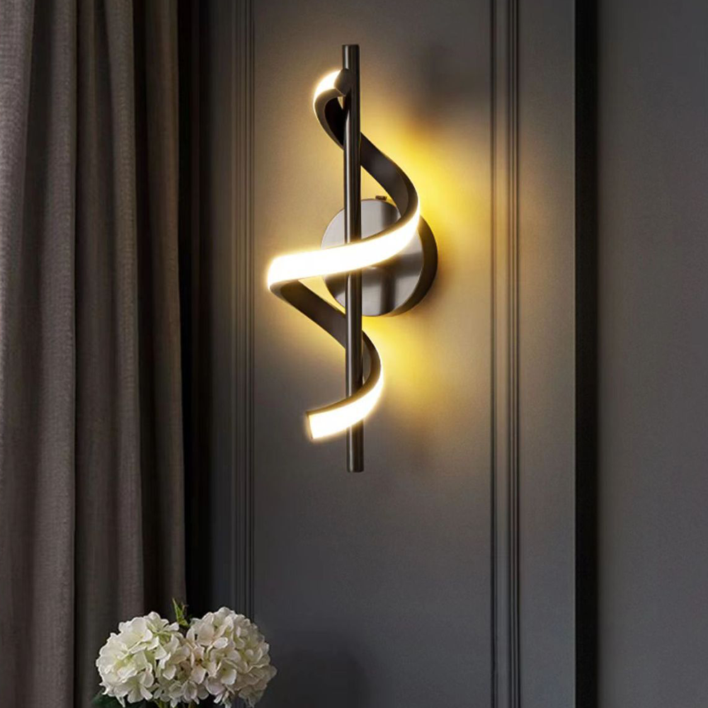 Adjustable Streamlined Wall Sconce - Modern Brass Curved Bedside Lamp