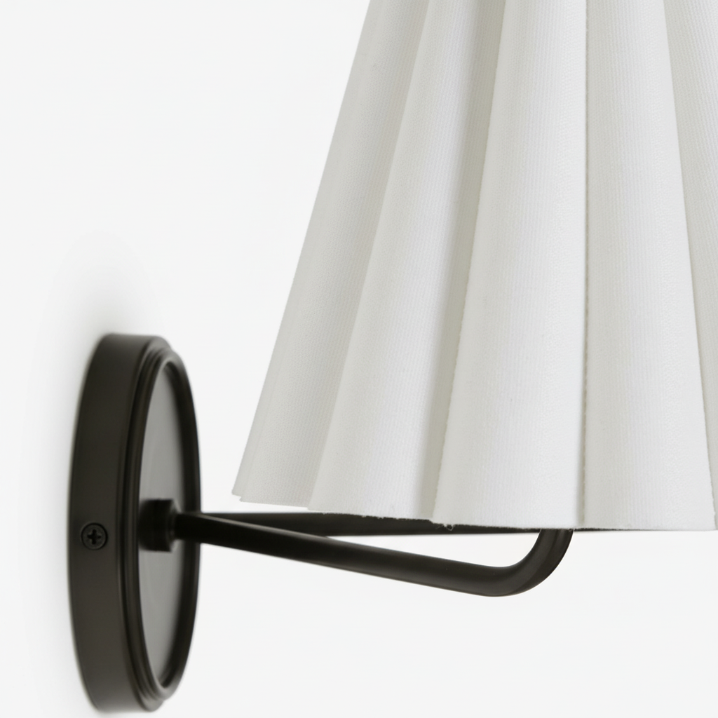 Ruffmeto Fabric Wall Sconce – Featuring Pleated Detailing on a Sculptural Metal Frame for Study or Hallway