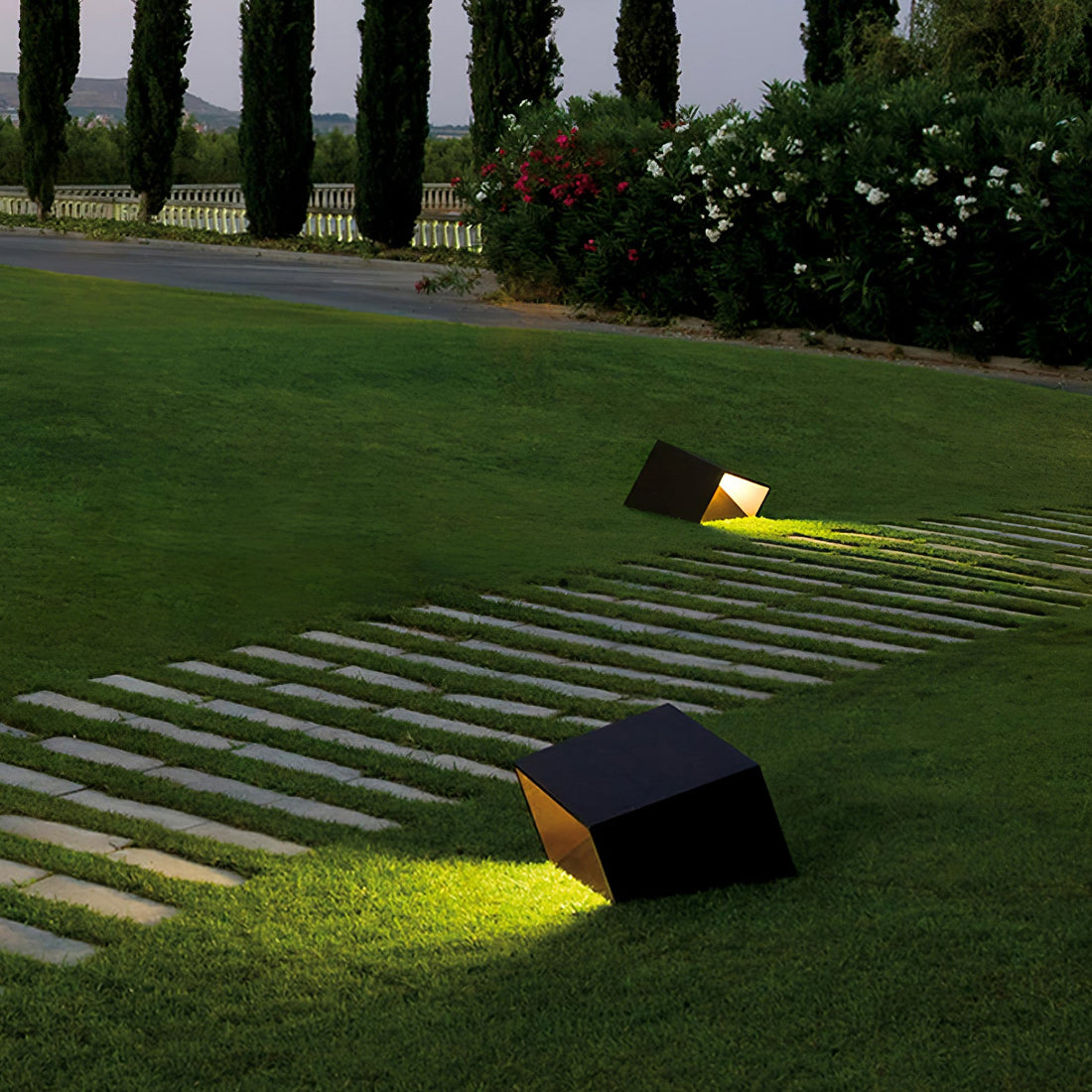 Cube Outdoor LED Lamp - Modern Weatherproof Light for Garden & Patio