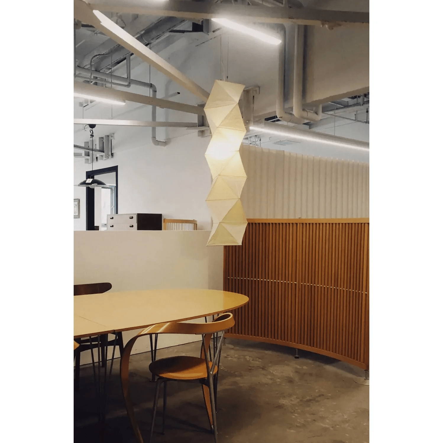 Washi Paper Pendant Lamp - Japanese-Inspired Light for Cozy Interiors