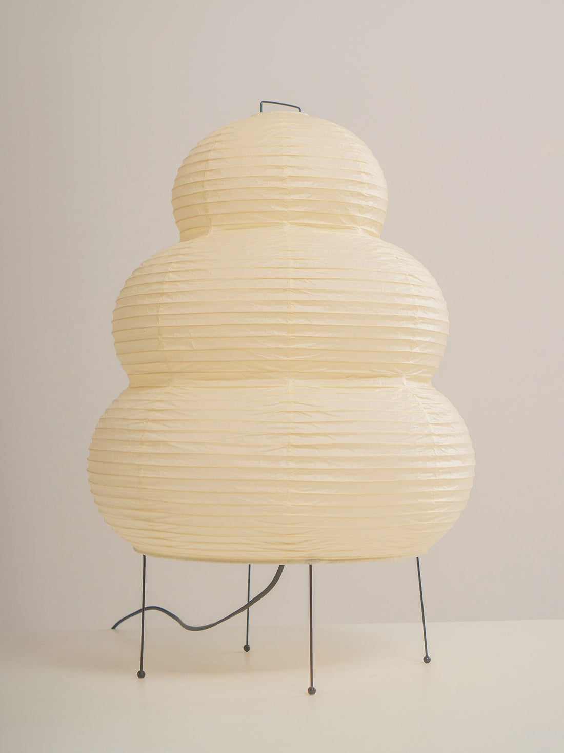 Japanisch inspirierte Papiertischlampe – Maulbeerpapierlampe fürs Schlafzimmer