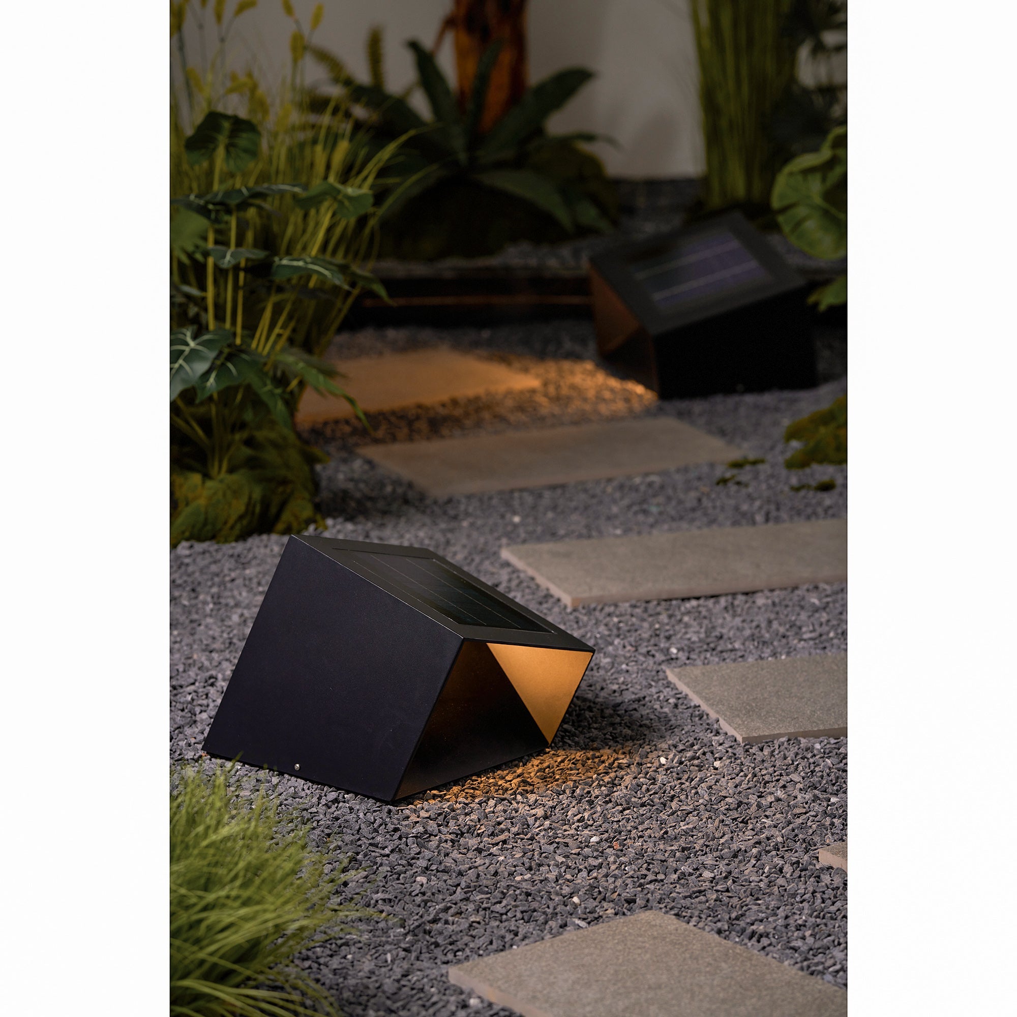 Cube Garden Solar Light - Compact LED Lamp for Patio & Small Gardens