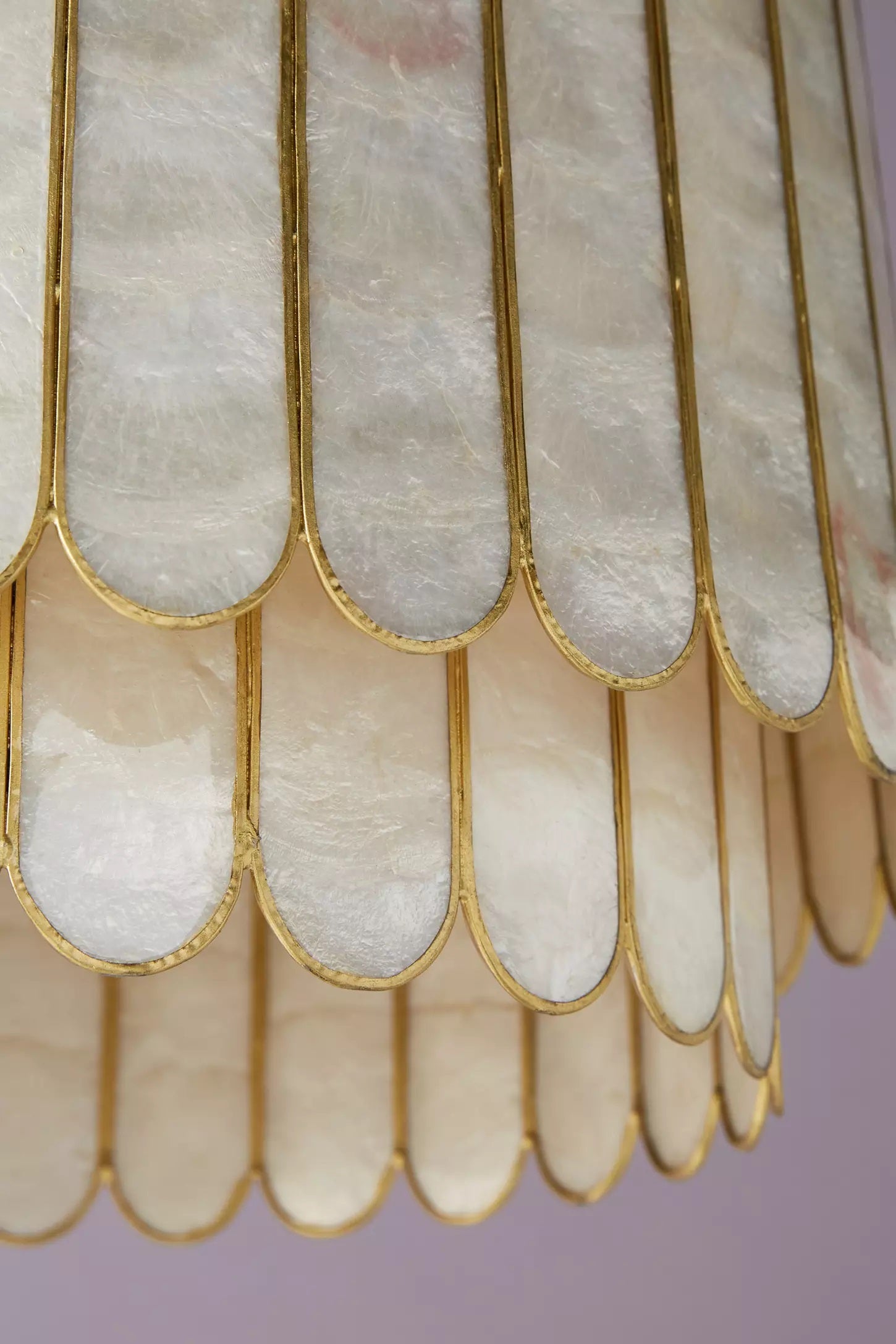 Lumica Capiz Facetten-Pendelleuchte – Elegantes natürliches Muscheldesign