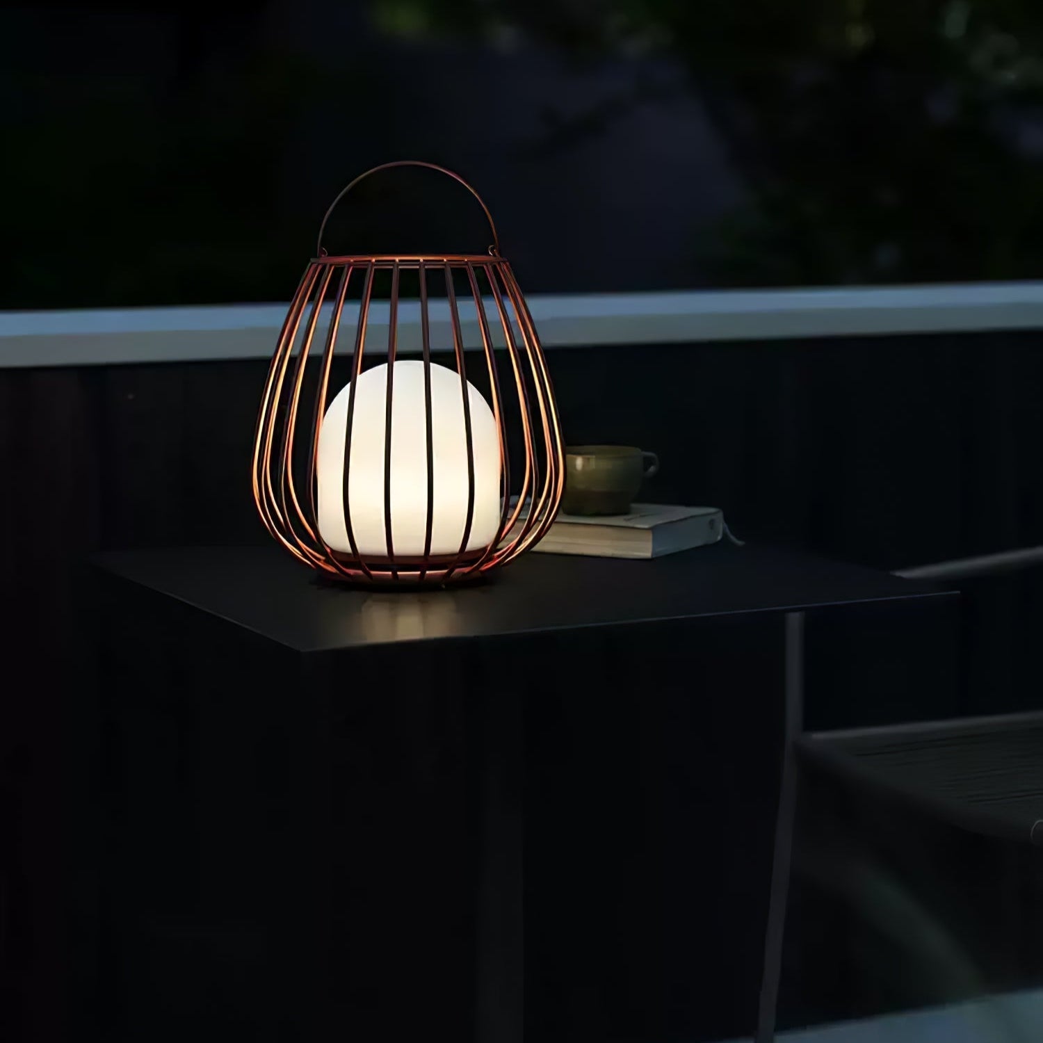 Rechargeable Outdoor Lantern Light - Modern Metal Cage Lamp for Patio
