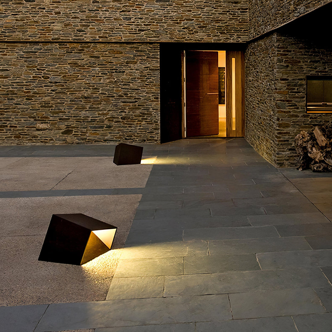 Cube Garden Solar Light - Compact LED Lamp for Patio & Small Gardens