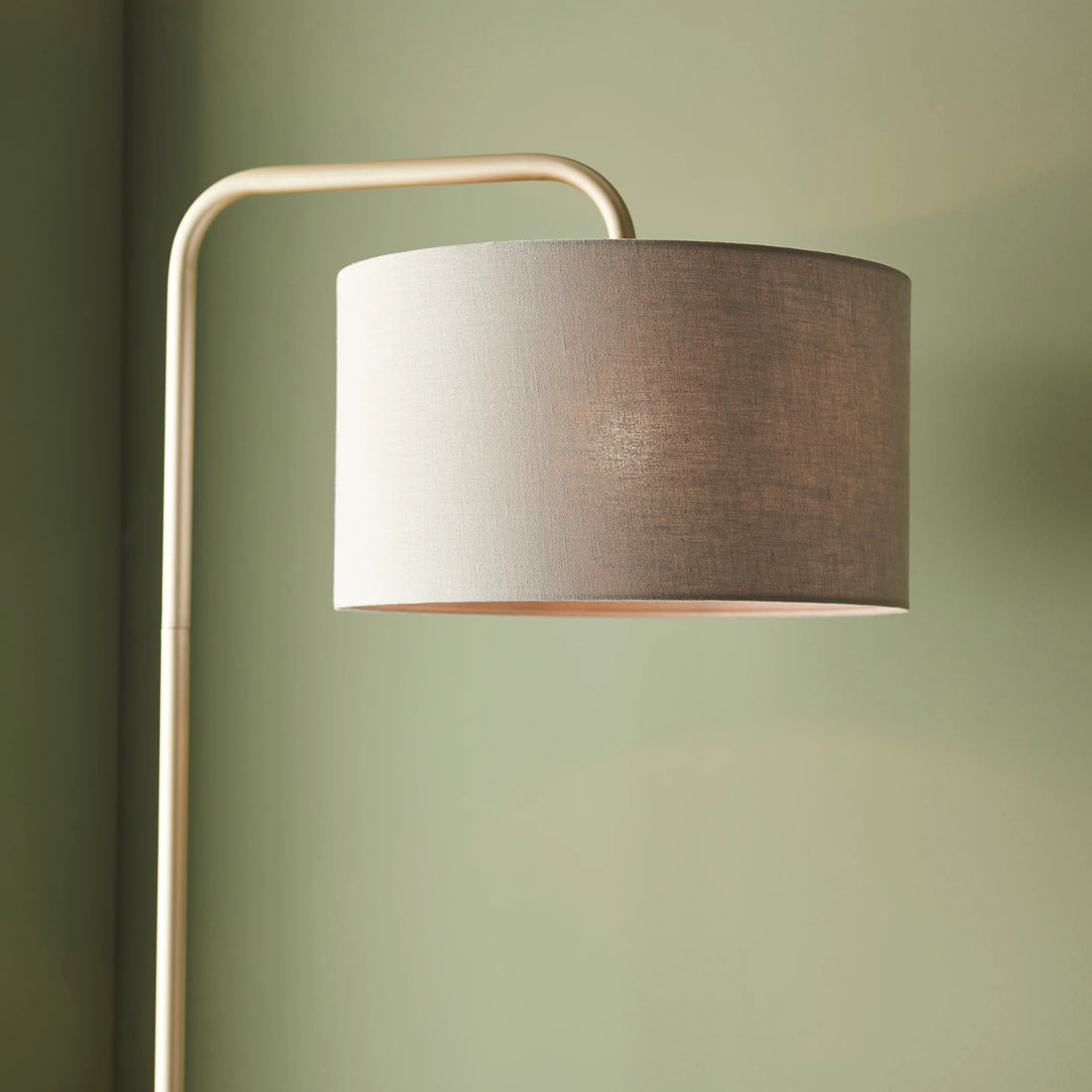 Lirra Multi-Functional Floor Lamp with Table-Top Design – Stylish Standing Lamp for Living Areas