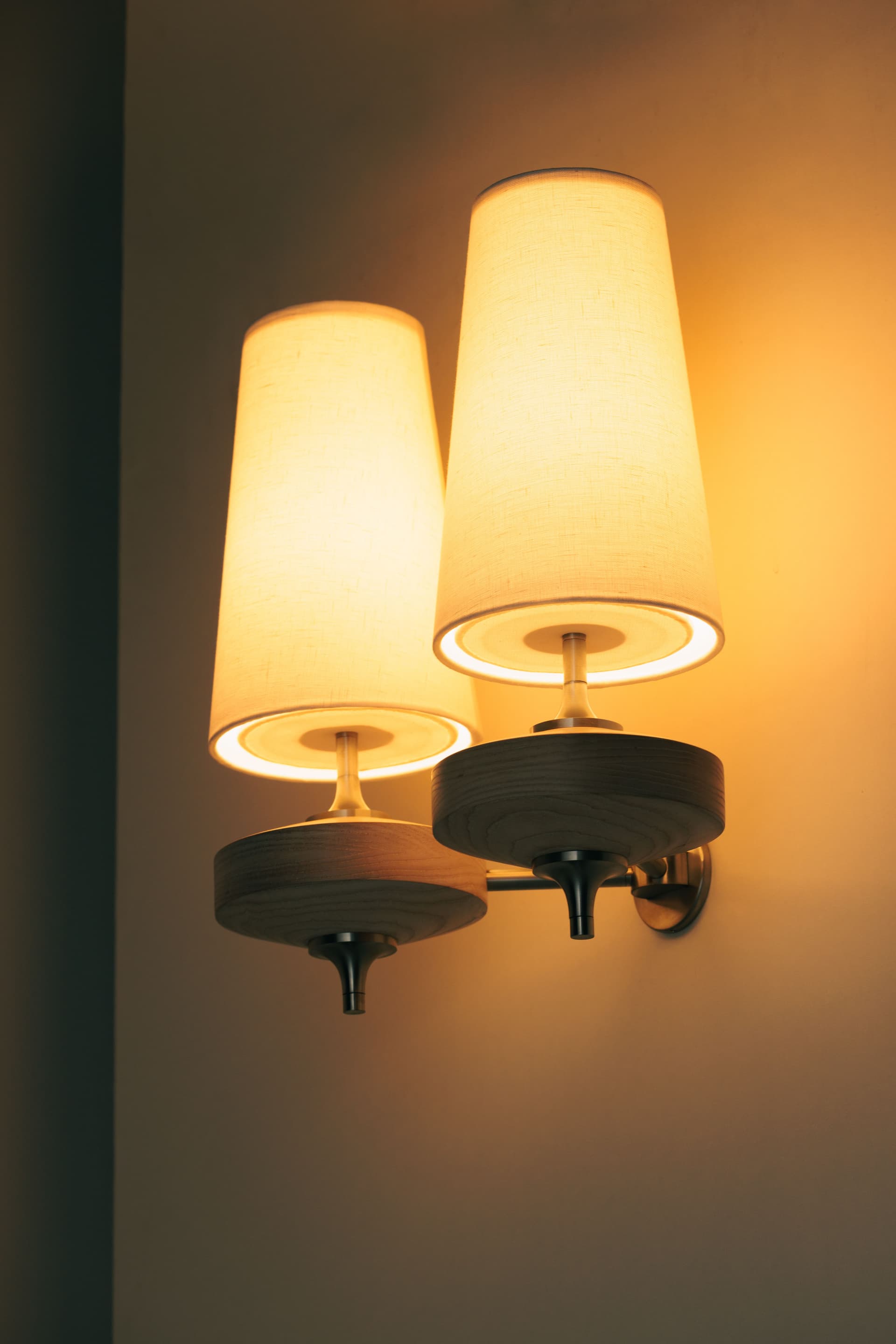 Hour Rho Wandleuchte