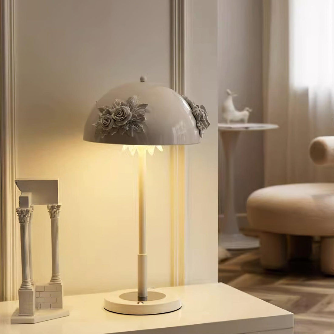 Table Lamp with Built-in Battery - Artistic Floral Light for Room