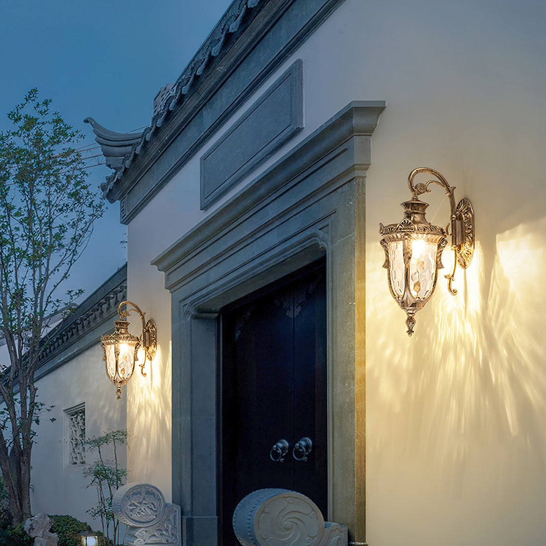 Heritage Outdoor Wall Lamp - Vintage Brass Light for Garden & Patio