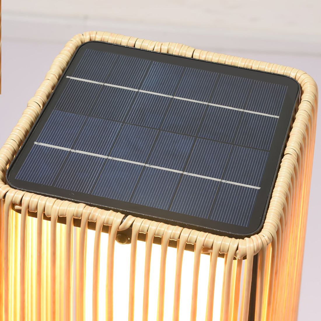Kunststoff-Rattan-Außenpfostenleuchte - Solar-Pfostenlampe Ideal