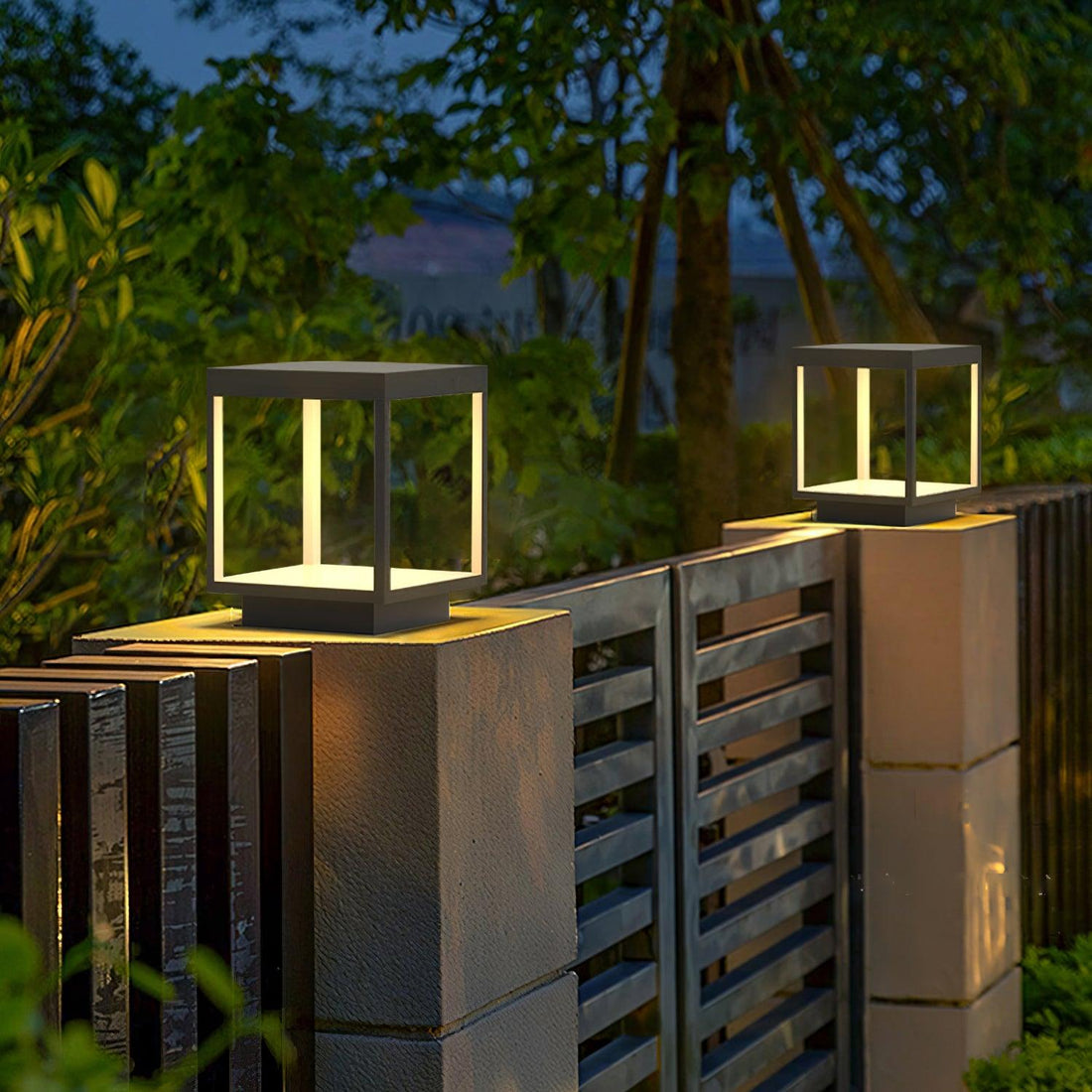 Square Frame Solar Outdoor Light - Garden Light with Durable Metal