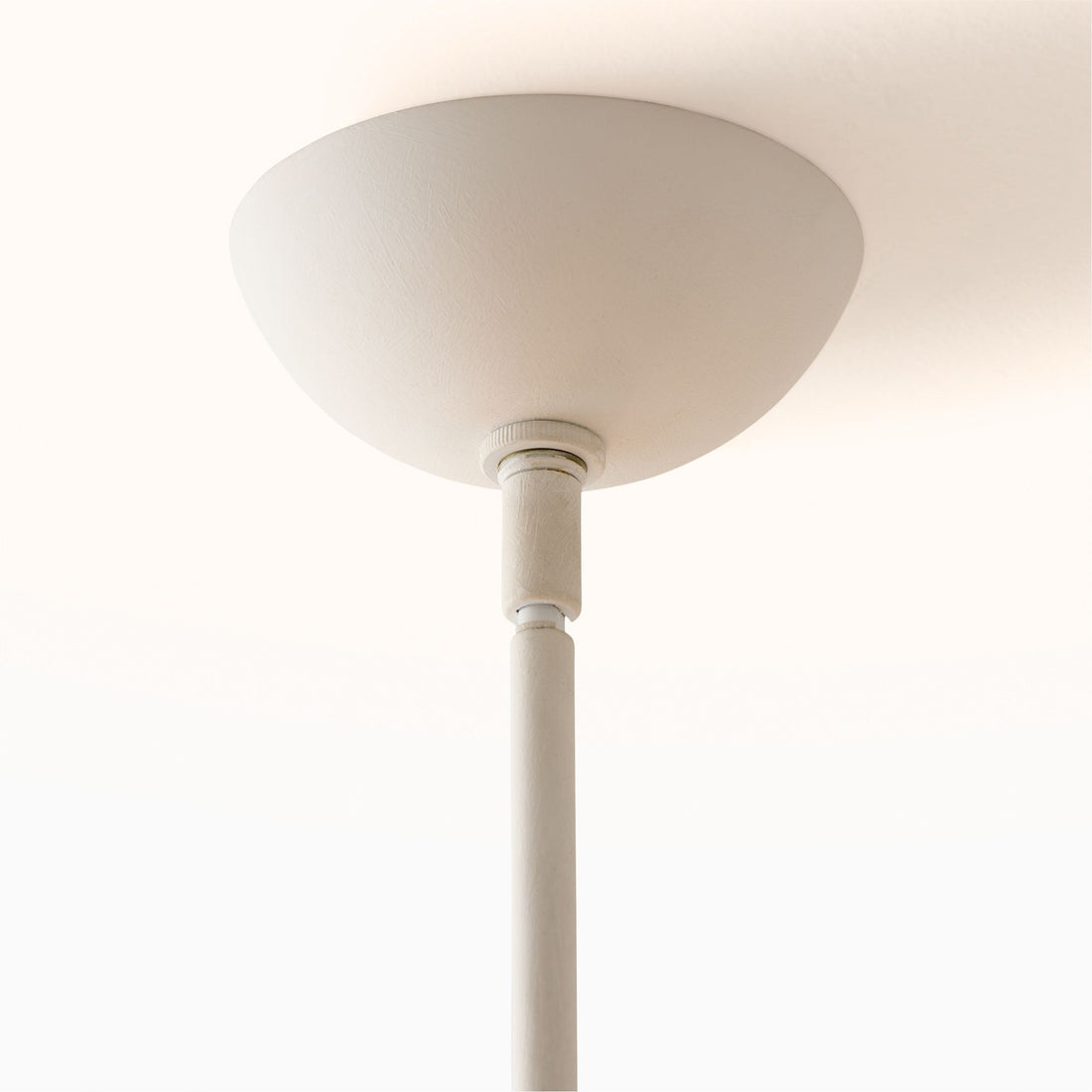 Plara Multi‑Light Chandelier – Modern Polyresin and Plaster for Dining & Foyer