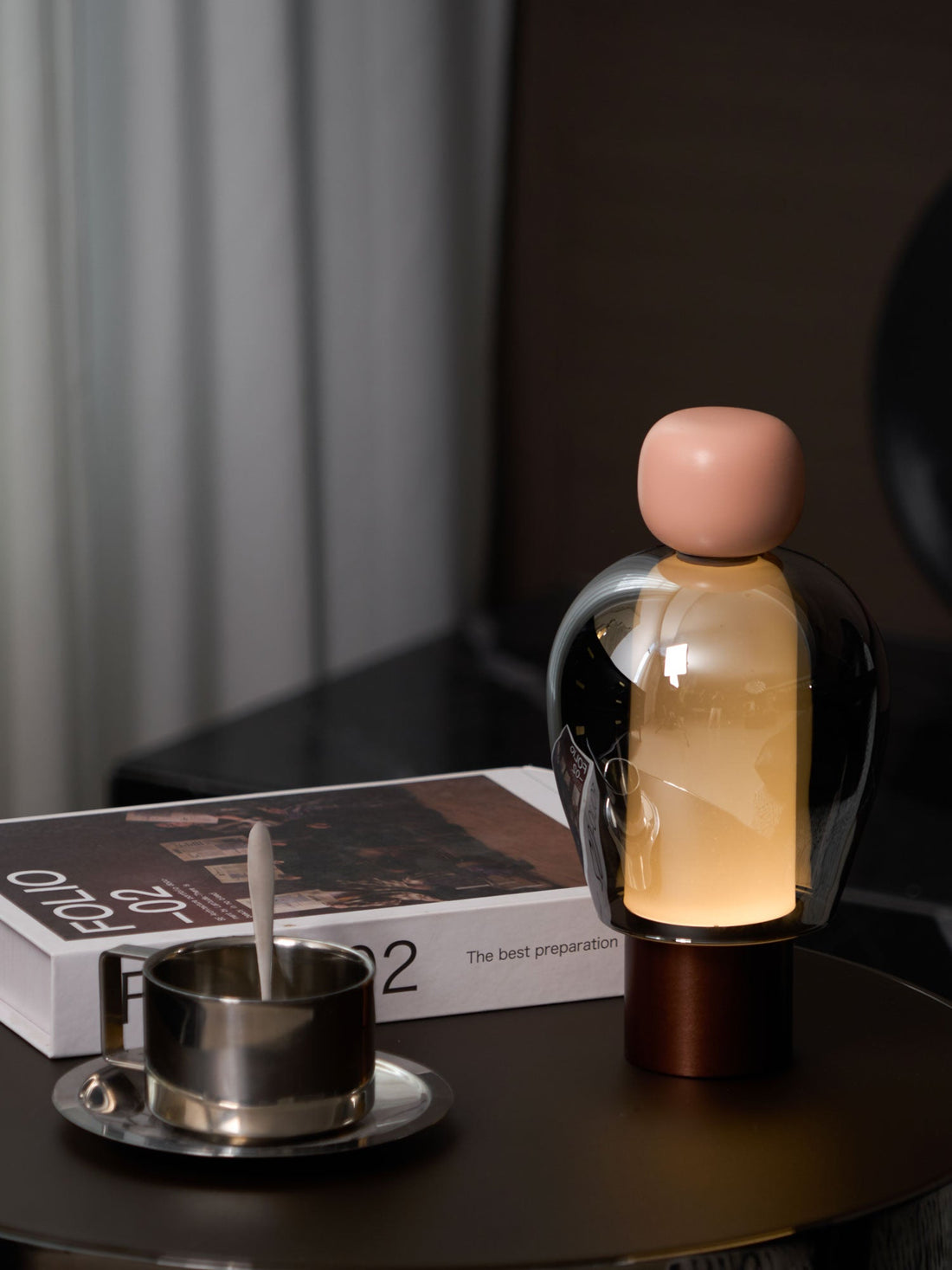 Tischlampe – Tragbare wiederaufladbare Lampe für den Einsatz im Wohnzimmer und Schlafzimmer