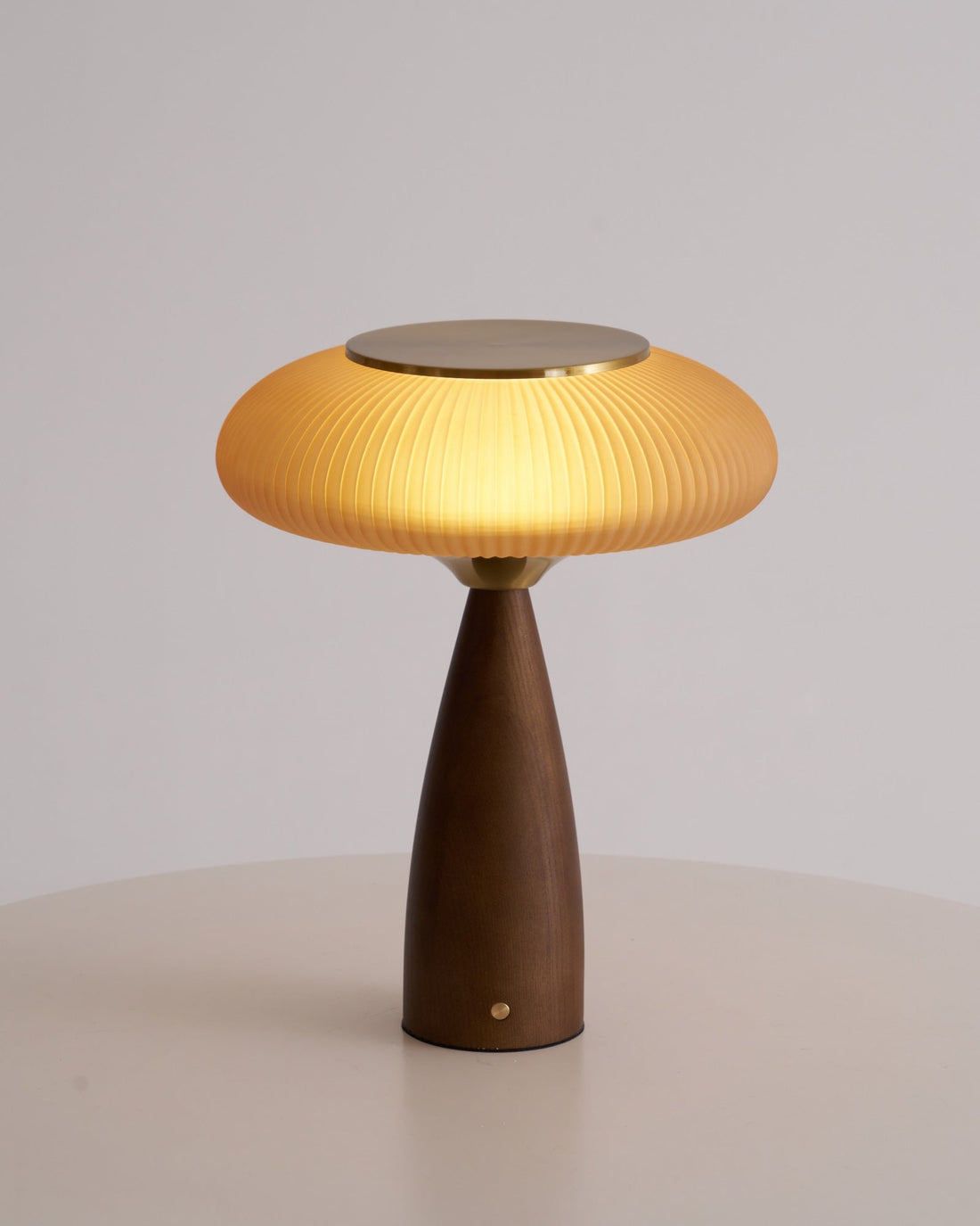 Wiederaufladbare Tischlampe aus Holz – Tischlampe für Zuhause mit Glasschirm