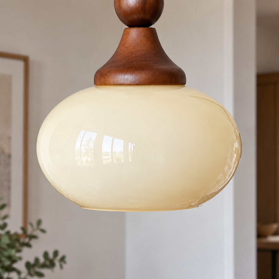 Cream glass detail