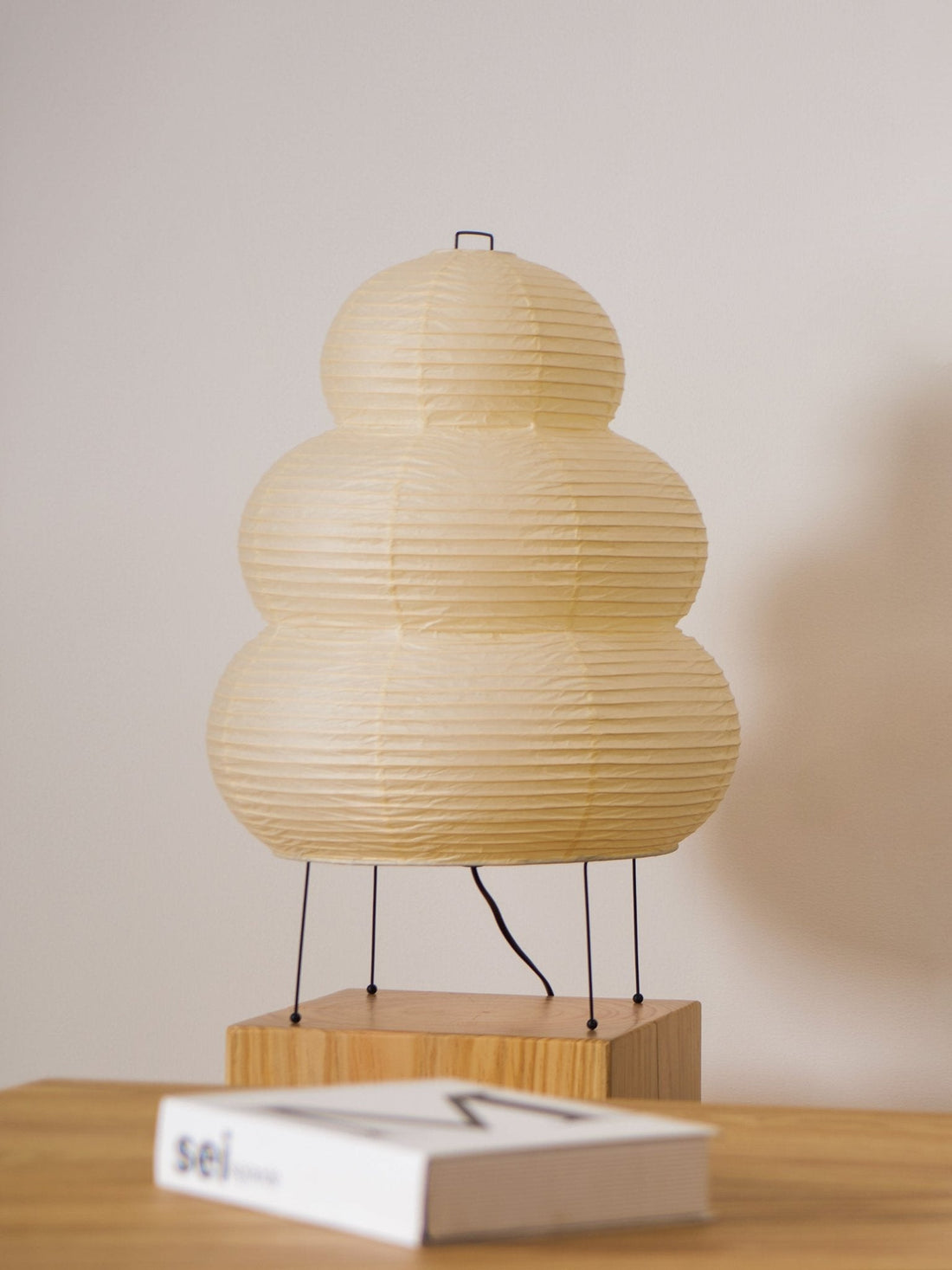 Japanisch inspirierte Papiertischlampe – Maulbeerpapierlampe fürs Schlafzimmer
