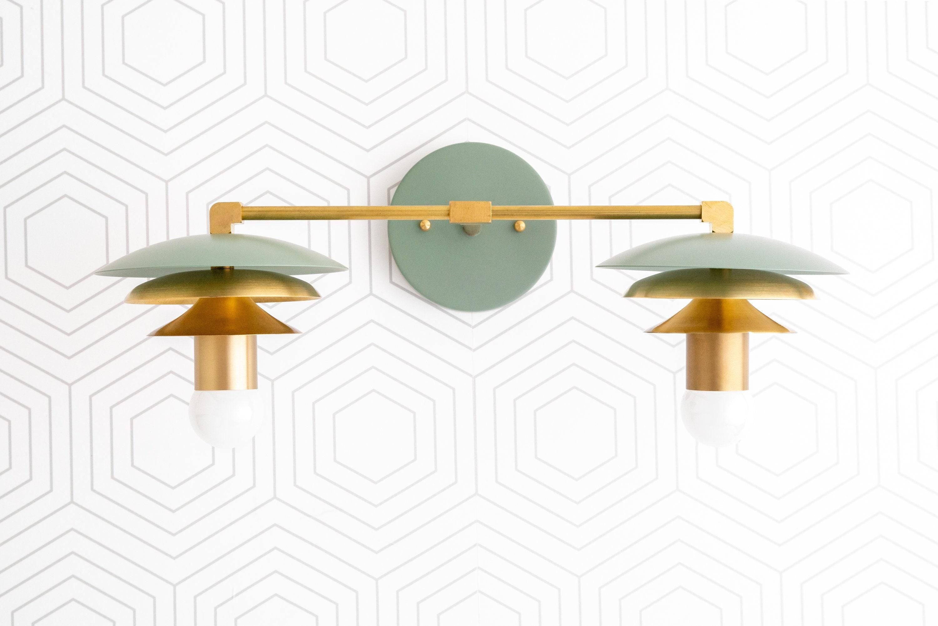 Artivo Waschtischleuchte aus geschichtetem Messing – moderner, eleganter Akzent für das Badezimmer