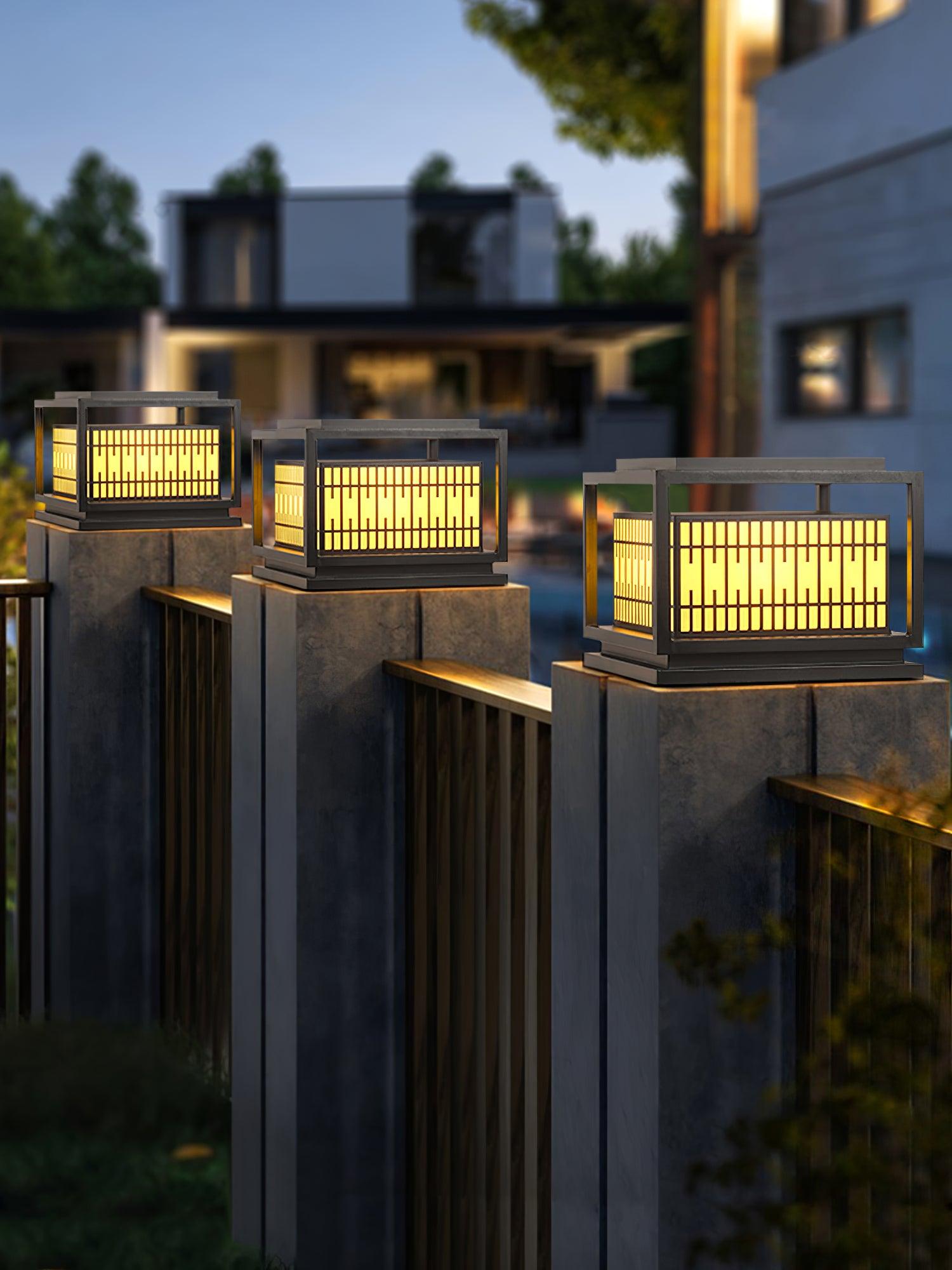 Fenstergitterleuchte aus mattiertem Alabaster – Metall-Außenpfostenlampe